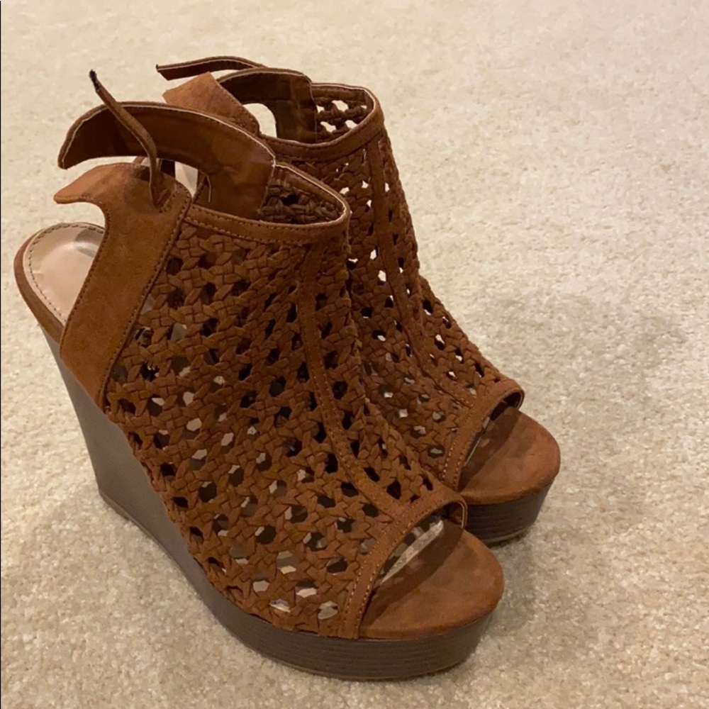 Brown wedges